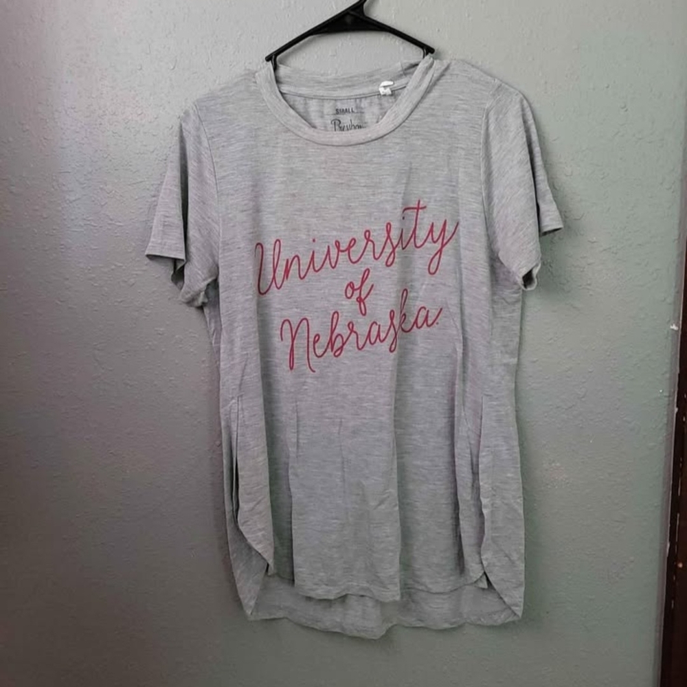 University of Nebraska Womens size Small Flowy Tee Tshirt Top